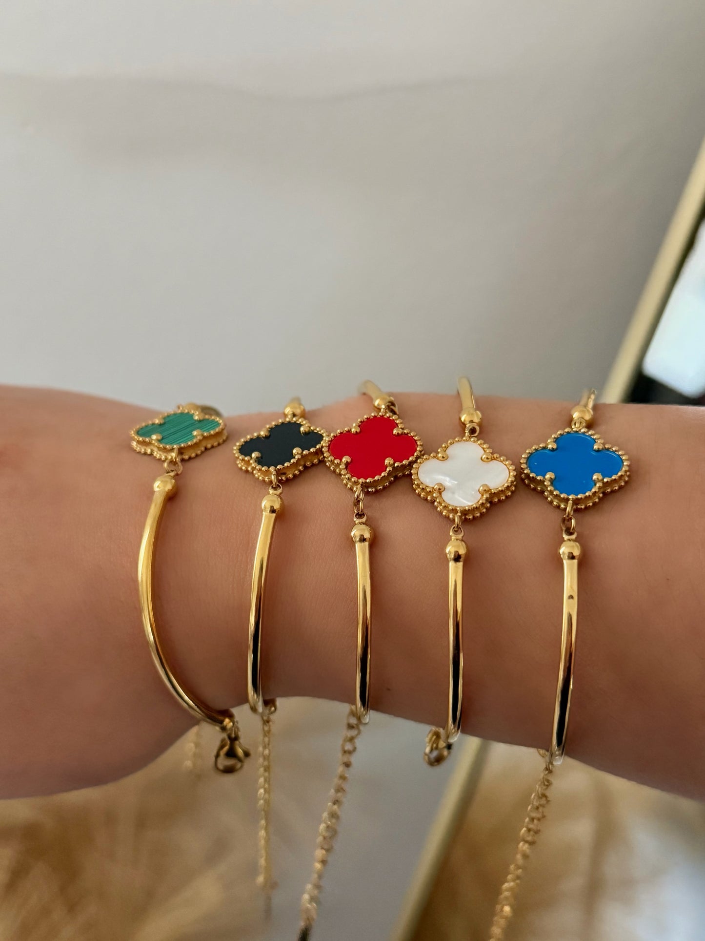 Single Clover Adjustable Bangle Stainless Steel