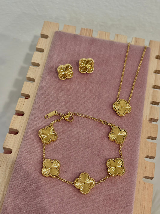 Gold Clover Stainless Steel Jewelry Set: Necklace, Earrings, Bracelet