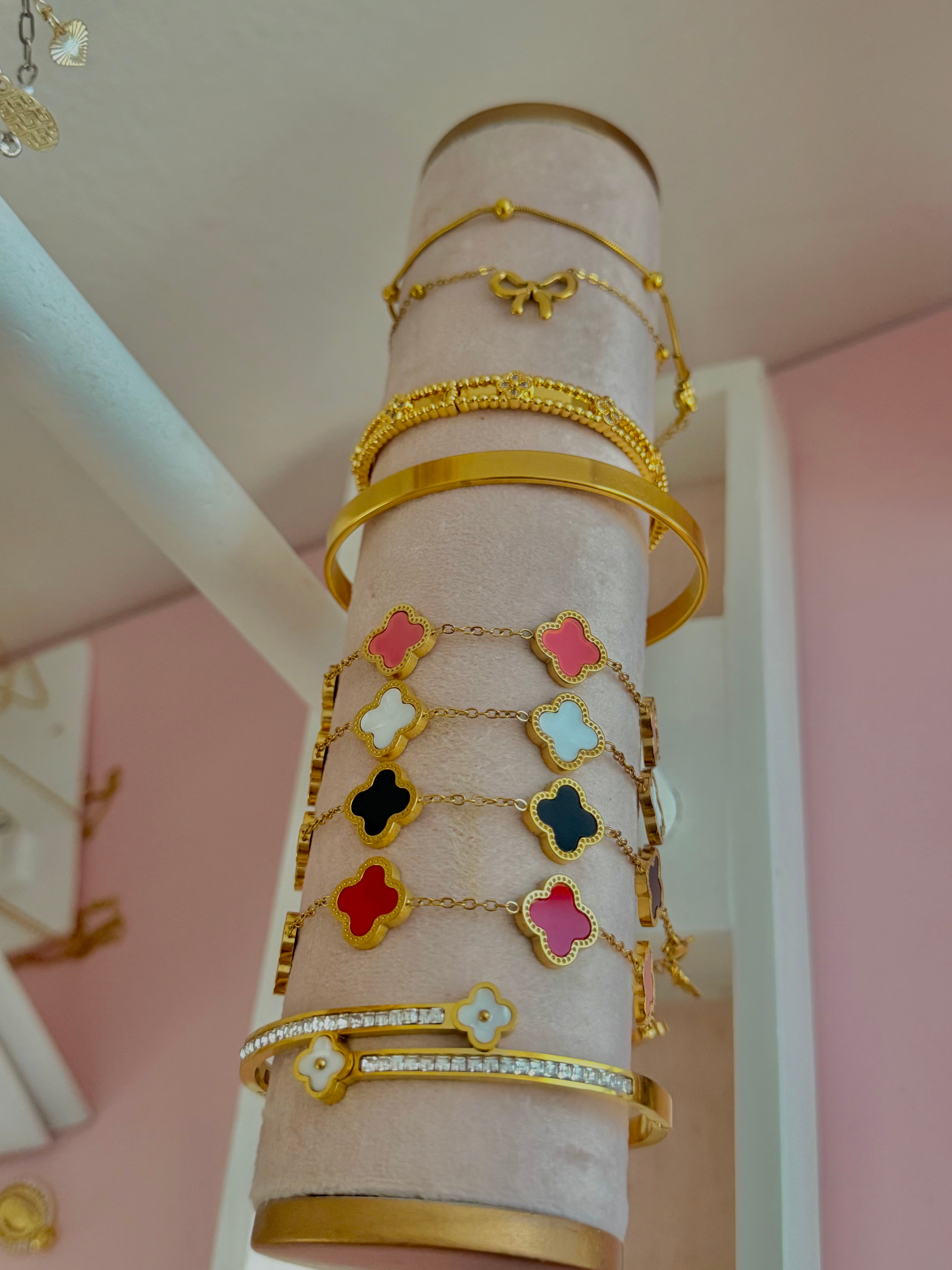 Luxe Flor Stainless Steel Bracelet (Black, Pink, White, Red)