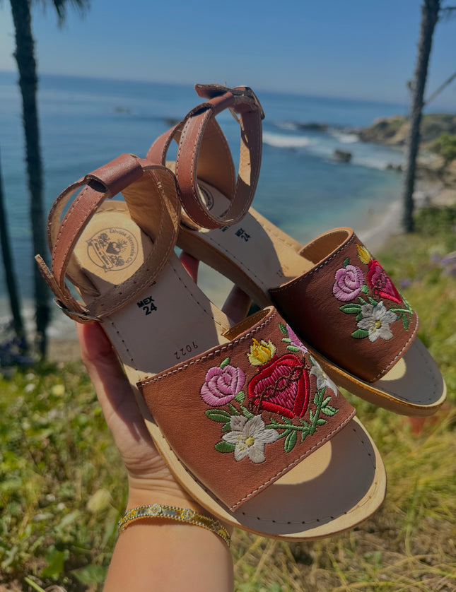 Sagrado Corazón & Rose Embroidered Leather Huaraches