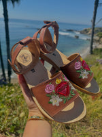 Load image into Gallery viewer, Sagrado Corazón &amp; Rose Embroidered Leather Huaraches
