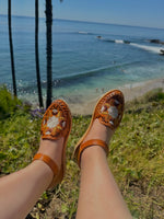 Load image into Gallery viewer, Canela Floral Sunburst Embroidery Ankle Strap Huaraches
