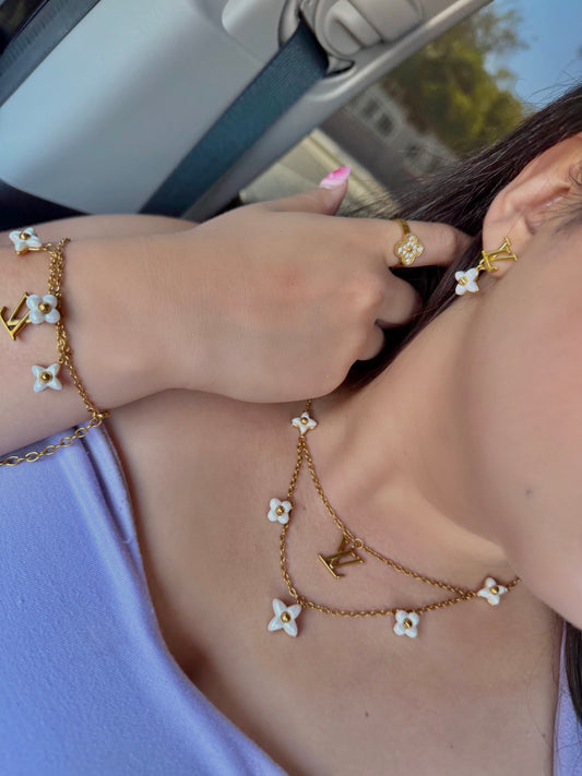 Luxe White Clover Charm Bracelet and Necklace Set Stainless Steel