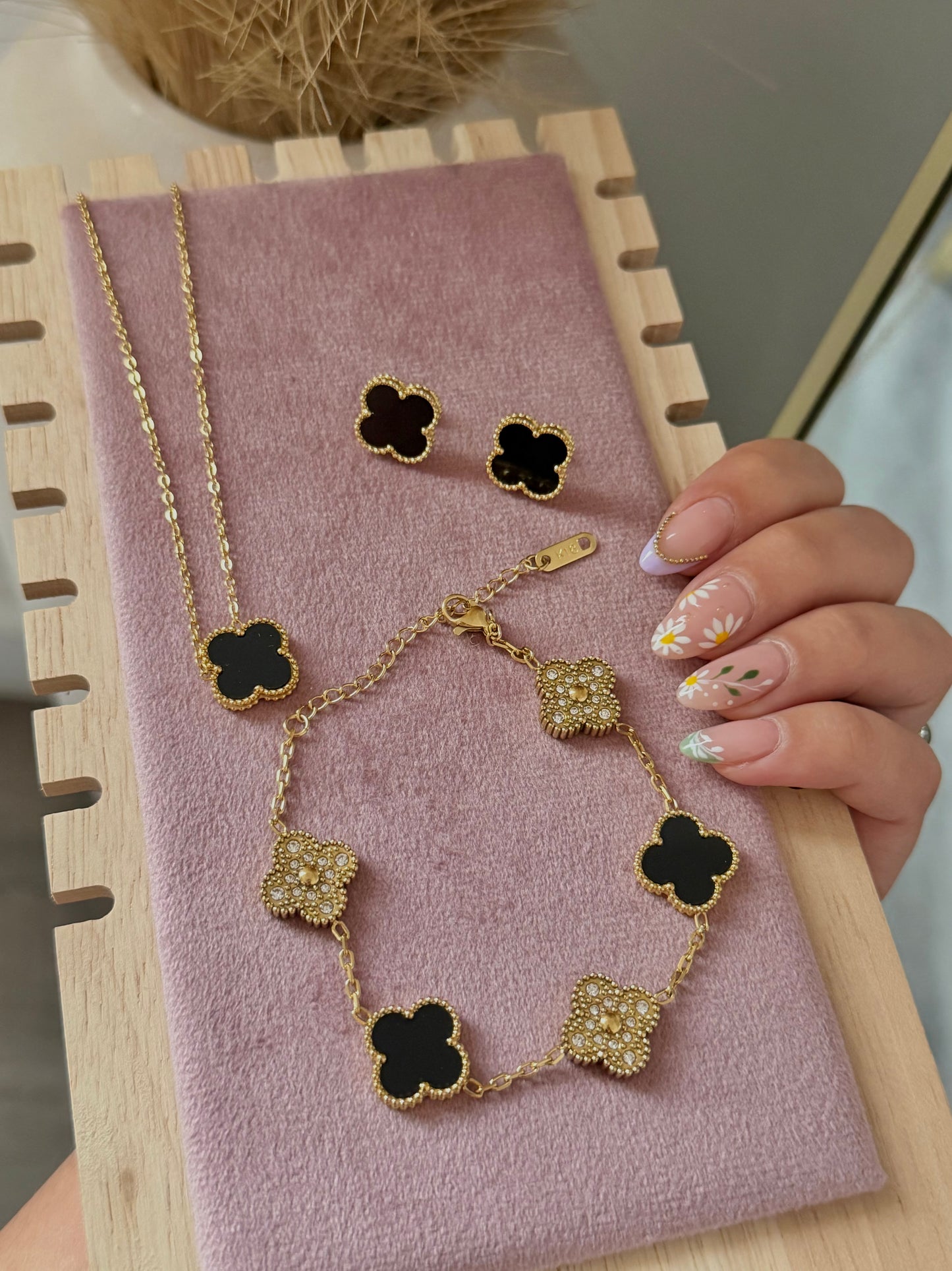 Black and Gold Clover Stainless Steel Jewelry Set: Necklace, Earrings, Bracelet