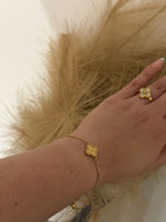 Load image into Gallery viewer, Single Gold Clover Stainless Steel Bracelet
