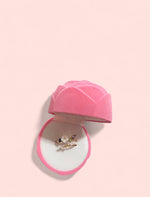 Load image into Gallery viewer, Amore Flor Gold Plated Adjustable Ring
