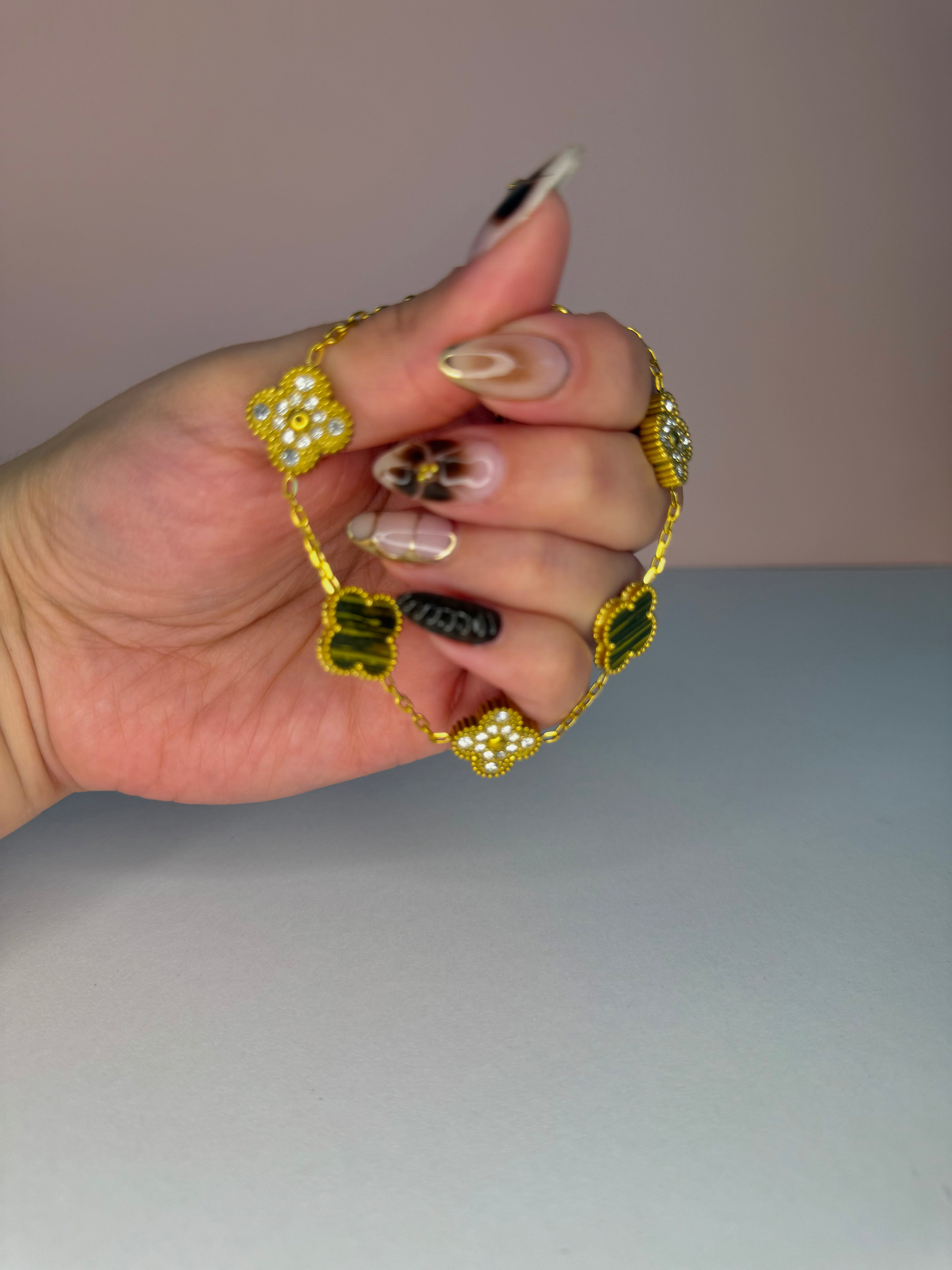 Brown & Gold Clover Jewelry Set: Necklace, Earrings, and Bracelet