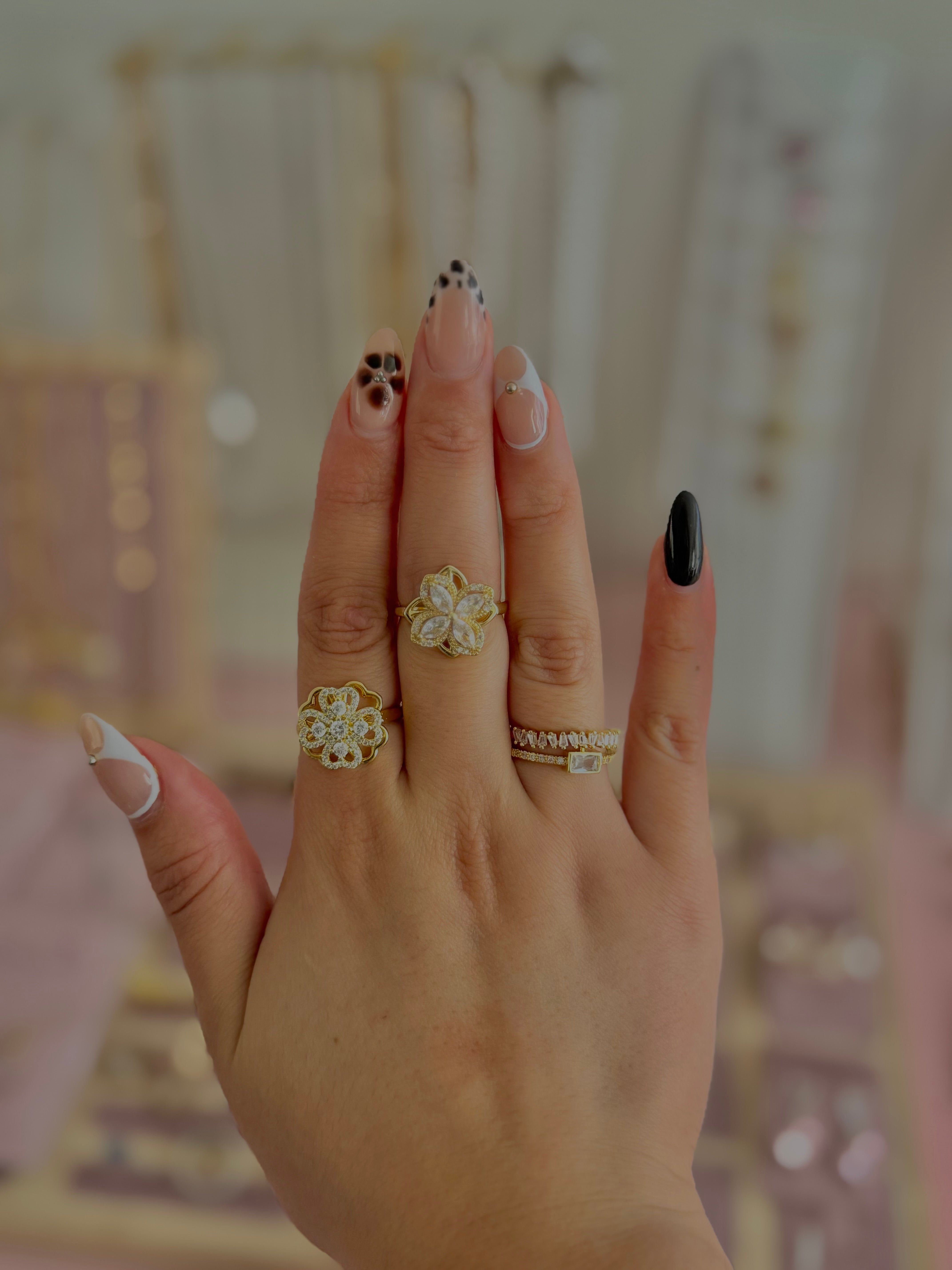 Luxe Clover Zircon Spin Stainless Steel Adjustable Ring