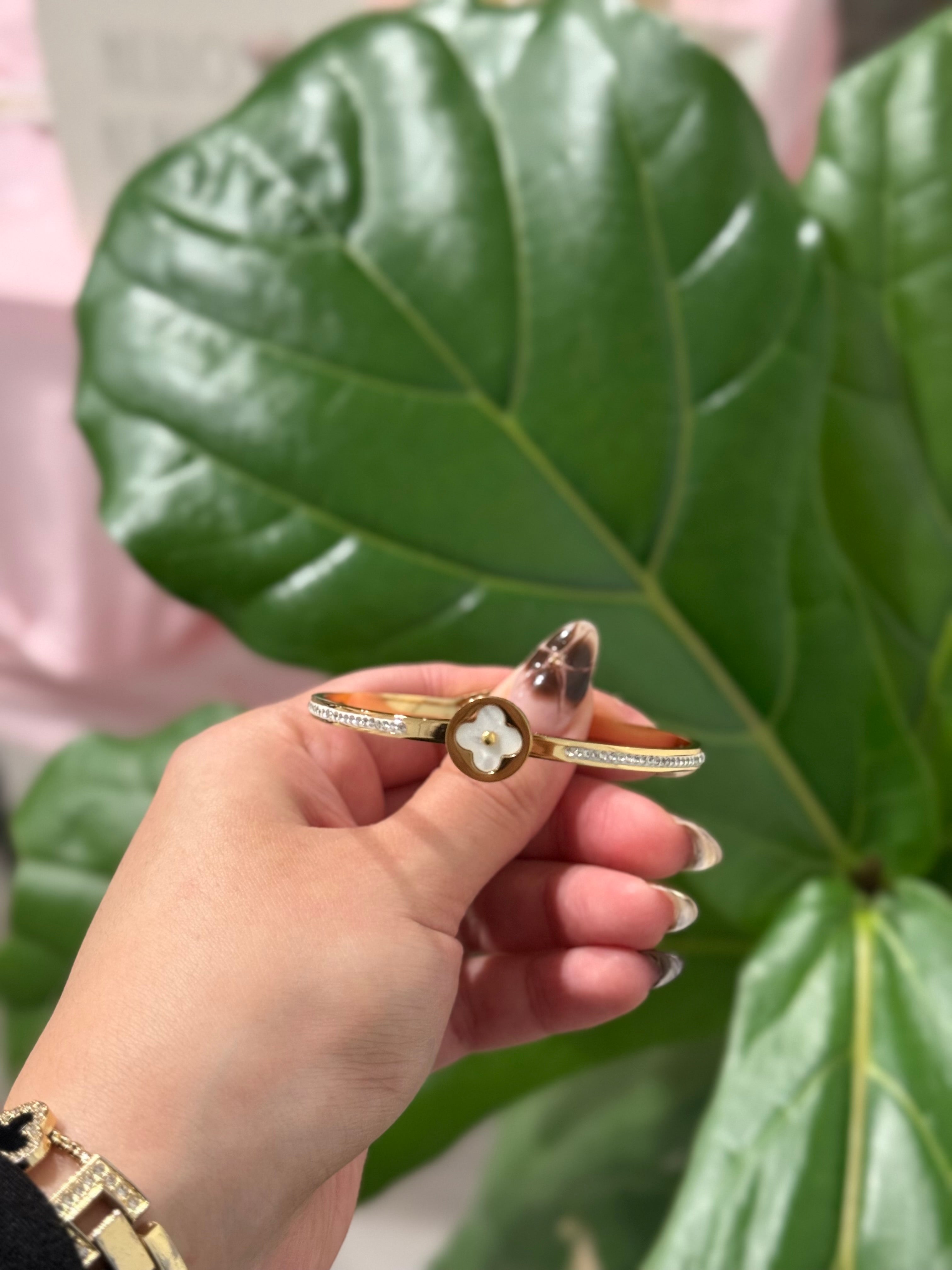 White Clover Rhinestone Bangle Stainless Steel Bracelet