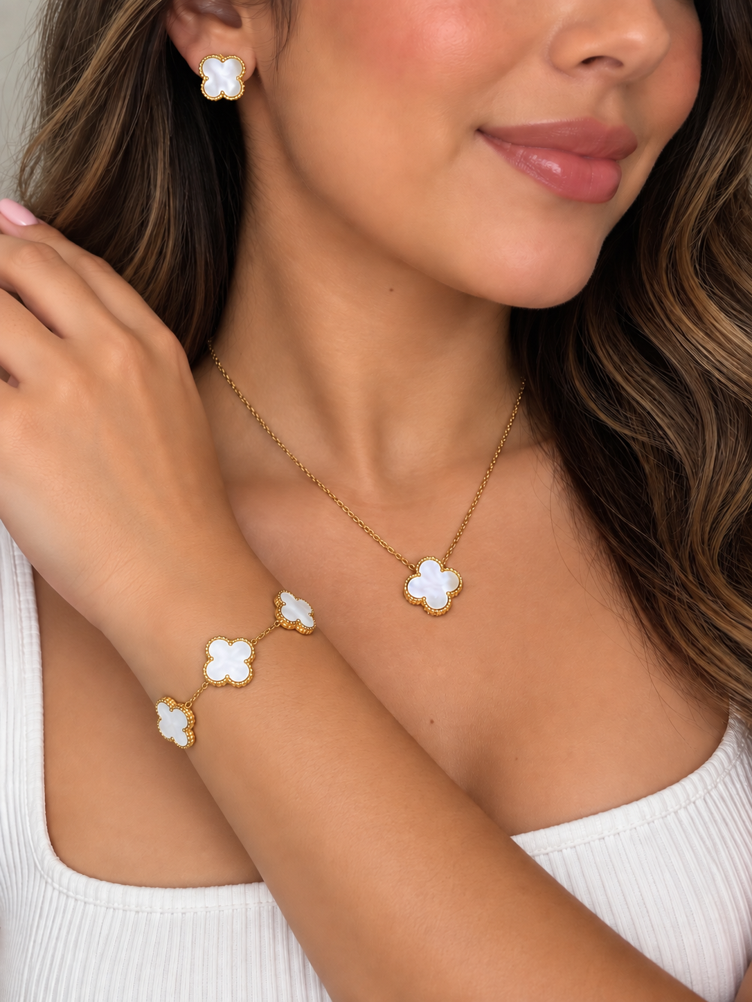 Mother Of Pearl White Clover Stainless Steel Jewelry Set: Necklace, Earrings, Bracelet