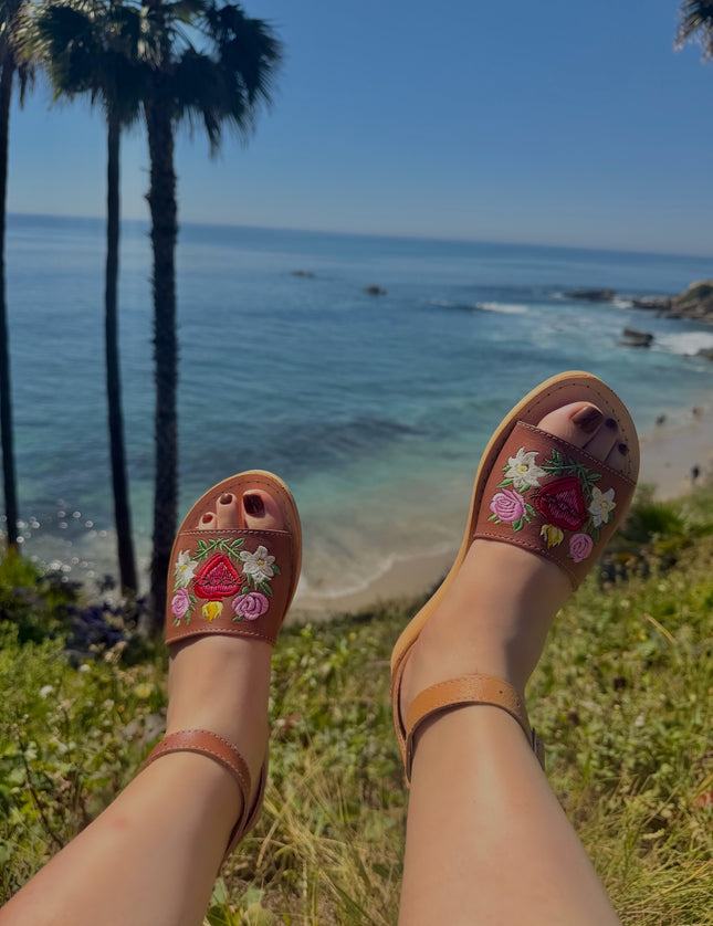 Sagrado Corazón & Rose Embroidered Leather Huaraches