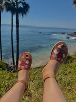 Load image into Gallery viewer, Sagrado Corazón &amp; Rose Embroidered Leather Huaraches
