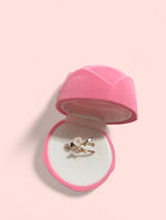 Load image into Gallery viewer, Amore Flor Gold Plated Adjustable Ring
