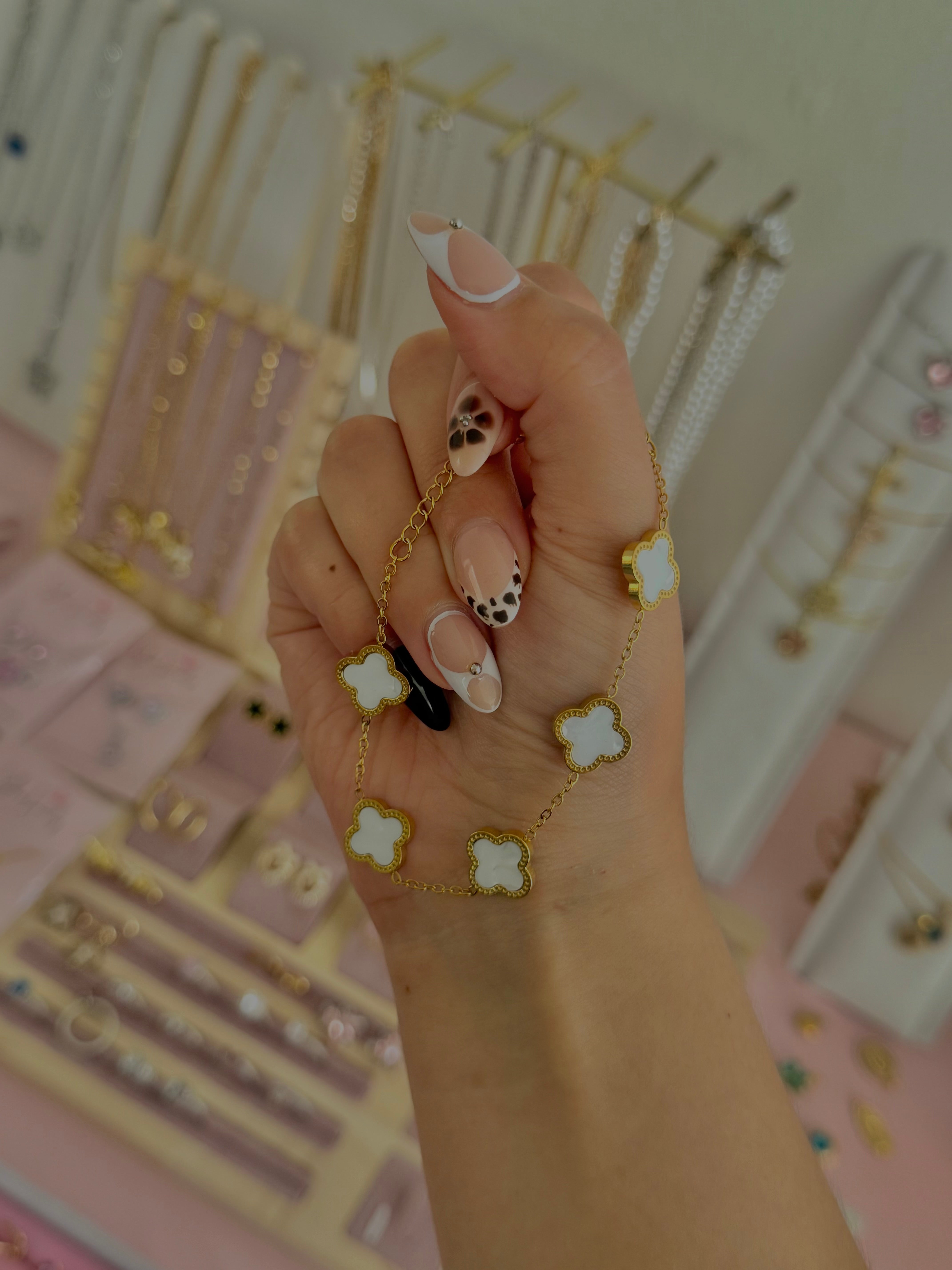 Luxe Flor Stainless Steel Bracelet (Black, Pink, White, Red)