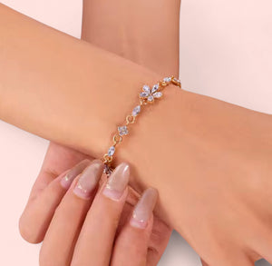 Flower Rhinestone Bracelet 18k Gold Plated