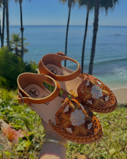 Canela Floral Sunburst Embroidery Ankle Strap Huaraches