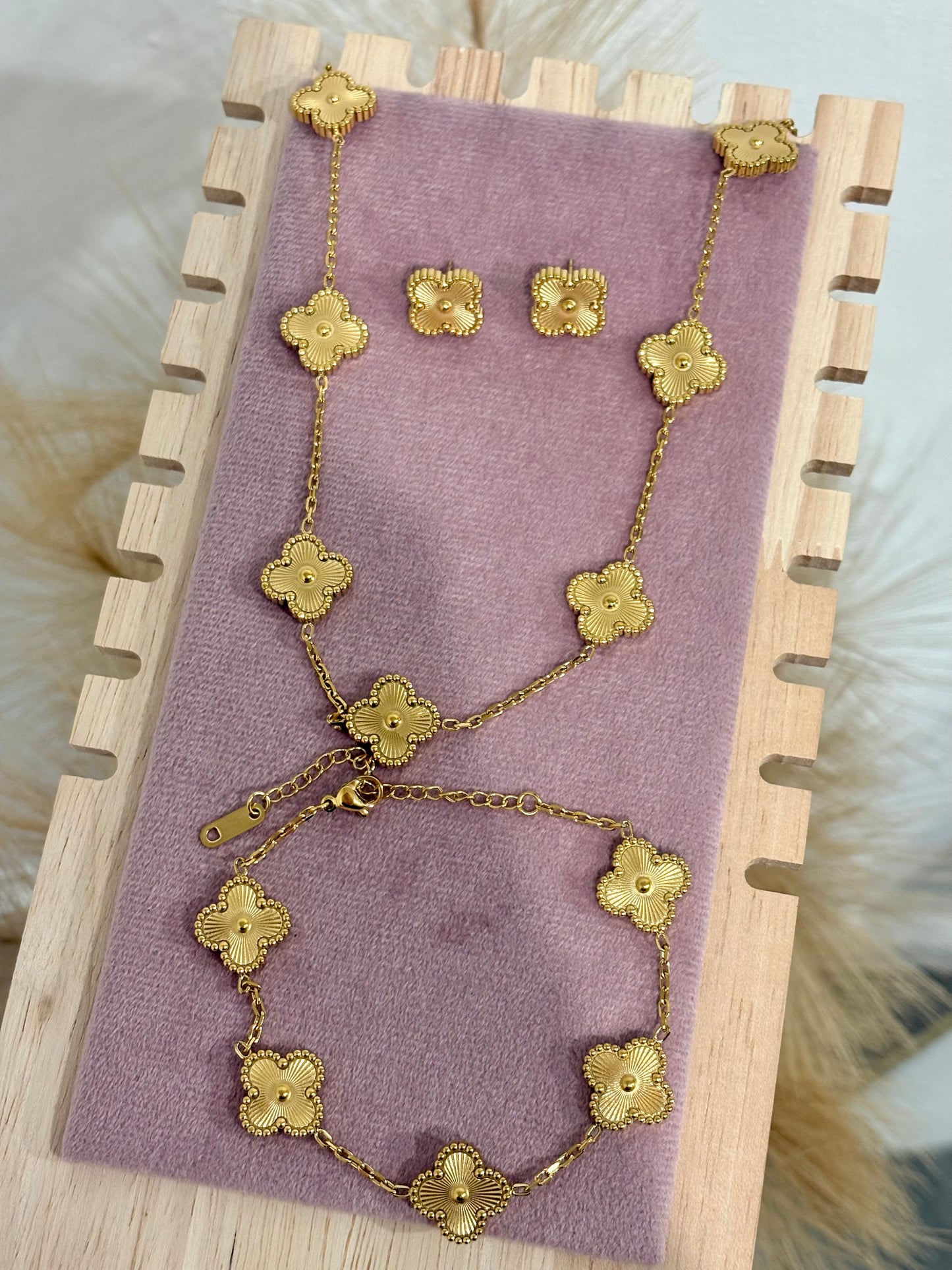 Gold 10 Clover Stainless Steel Jewelry Set: Necklace, Earrings, Bracelet