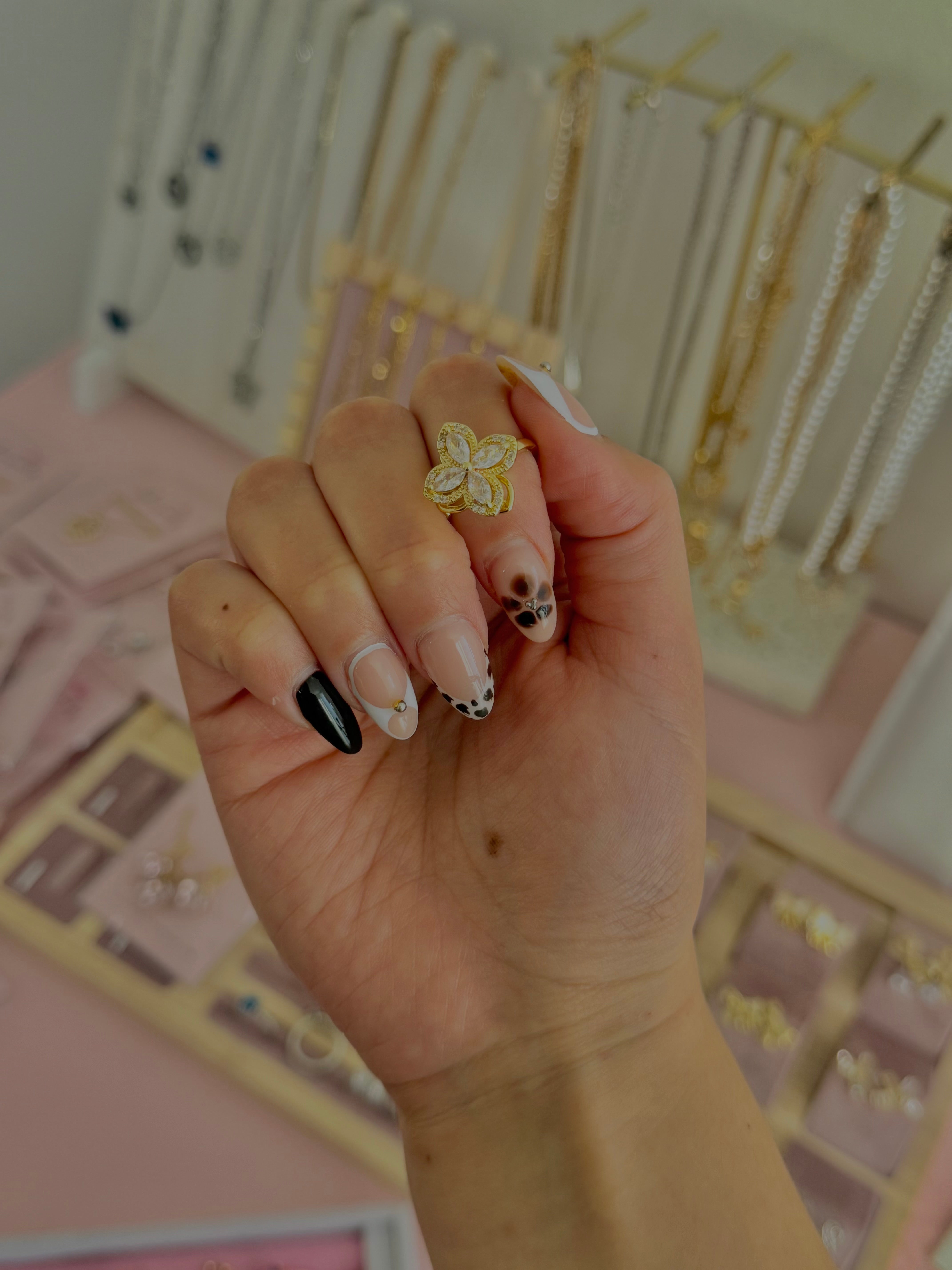 Luxe Clover Zircon Spin Stainless Steel Adjustable Ring