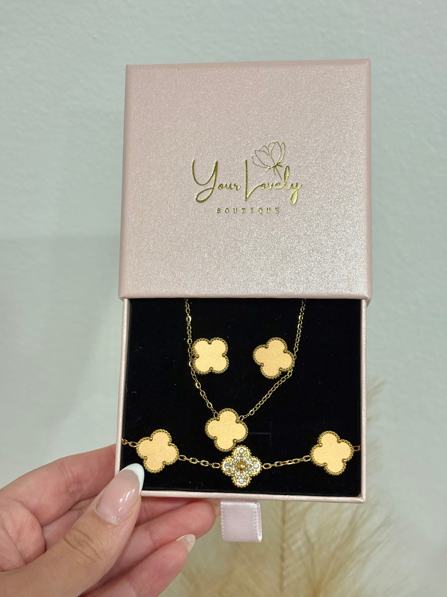 Mocha Brown & Gold Rhinestone Clover Jewelry
