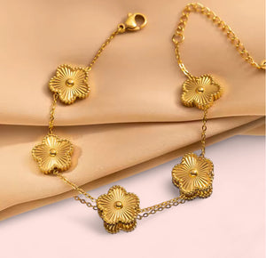 Golden Clover Bracelet Stainless Steel