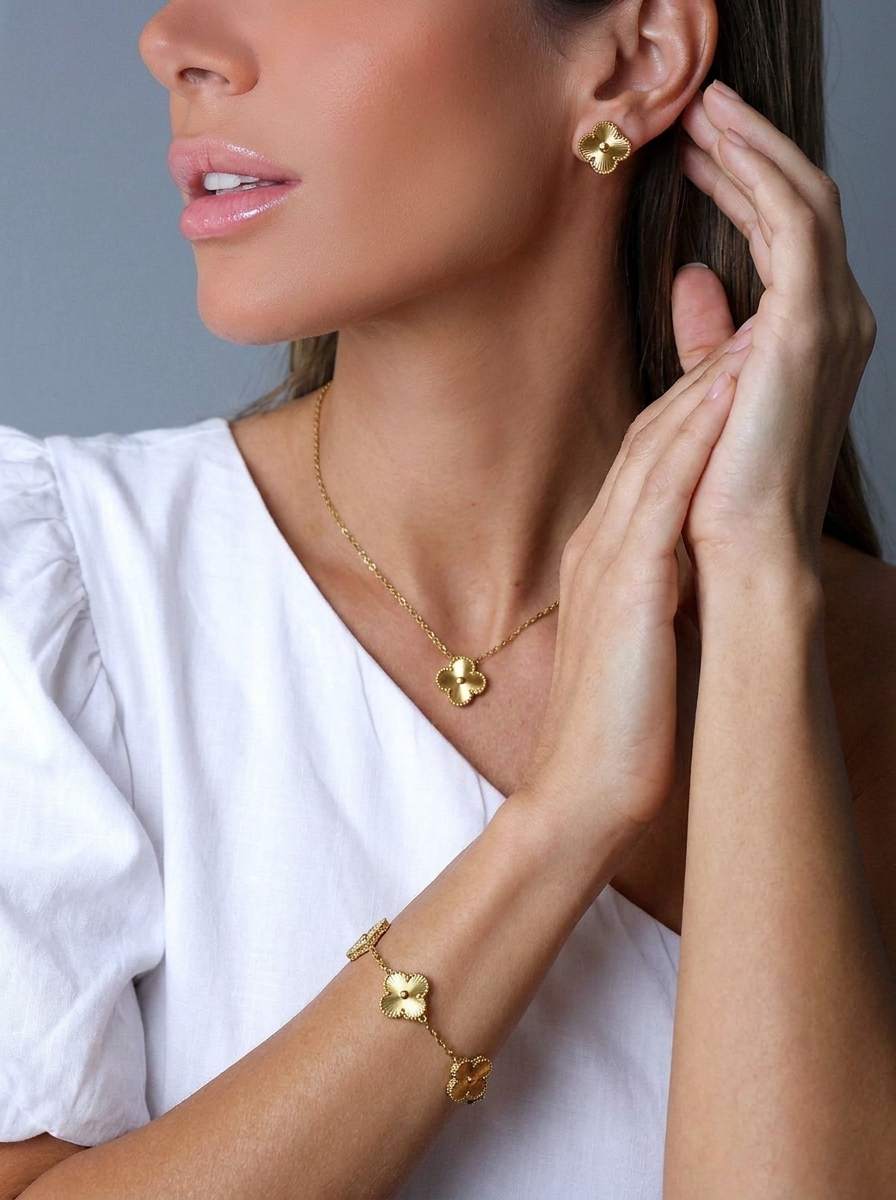 Gold Clover Set
