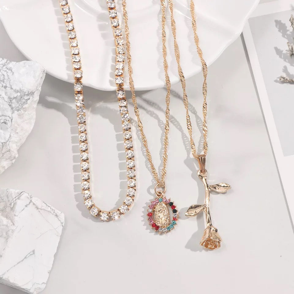 Rosa Bendita Necklace Set