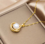 Load image into Gallery viewer, Pearl Pendant Necklace
