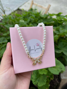 Sweet Pearl Necklace